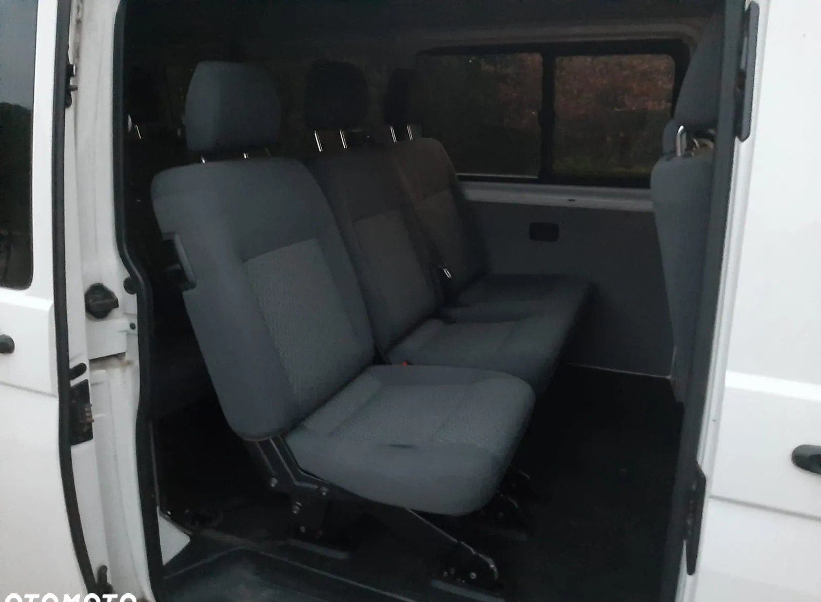 Volkswagen Transporter cena 32900 przebieg: 449000, rok produkcji 2012 z Bolesławiec małe 56